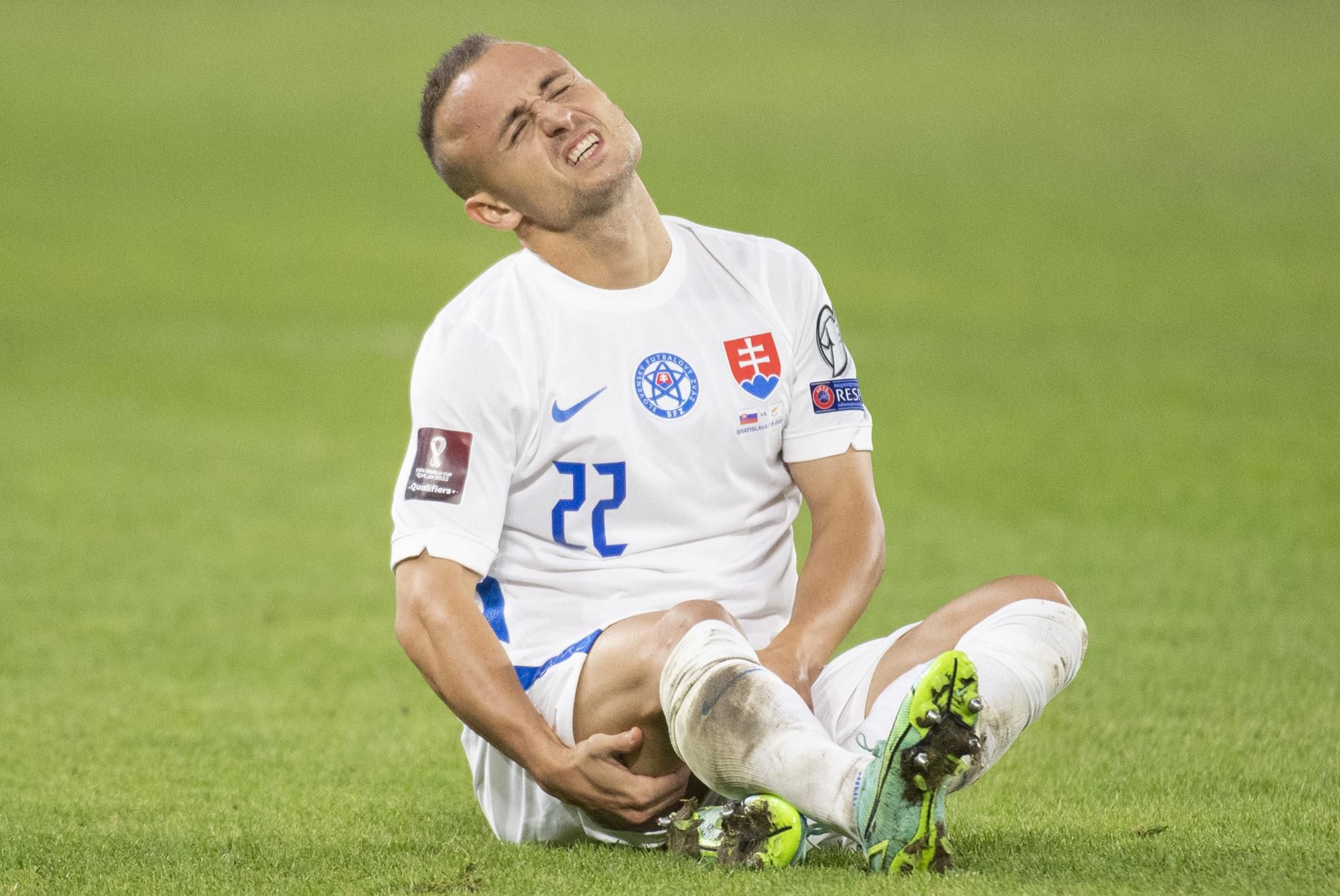 Kvalifikácia MS 2022: Slovensko - Cyprus: zranený slovenský strednopoliar Stanislav Lobotka