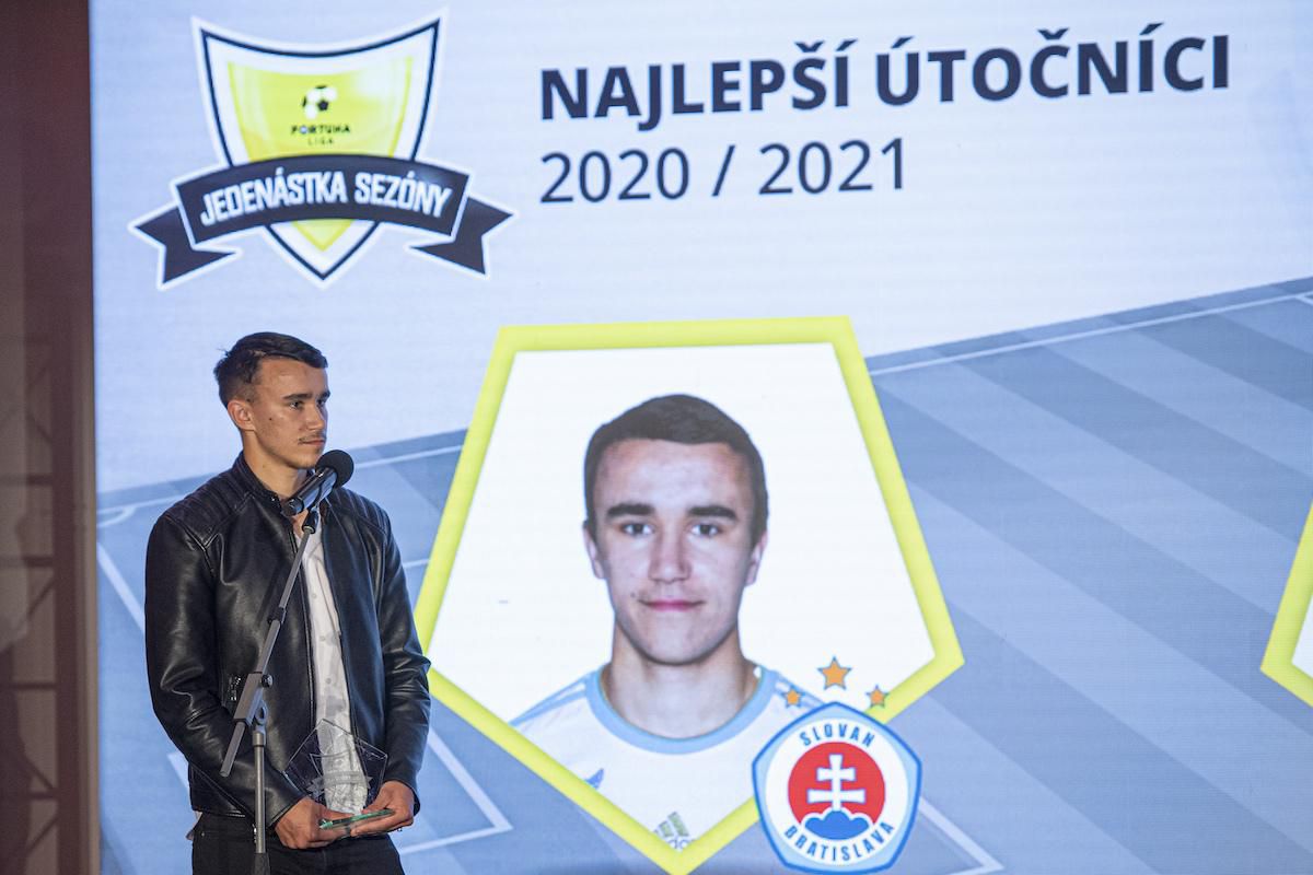 Ocenený najlepší útočník David Strelec (Slovan Bratislava)