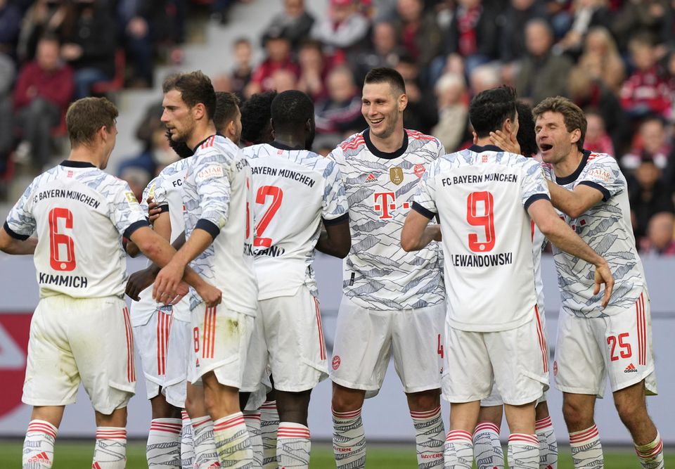 Hráči Bayernu Mníchov sa tešia z víťazstva