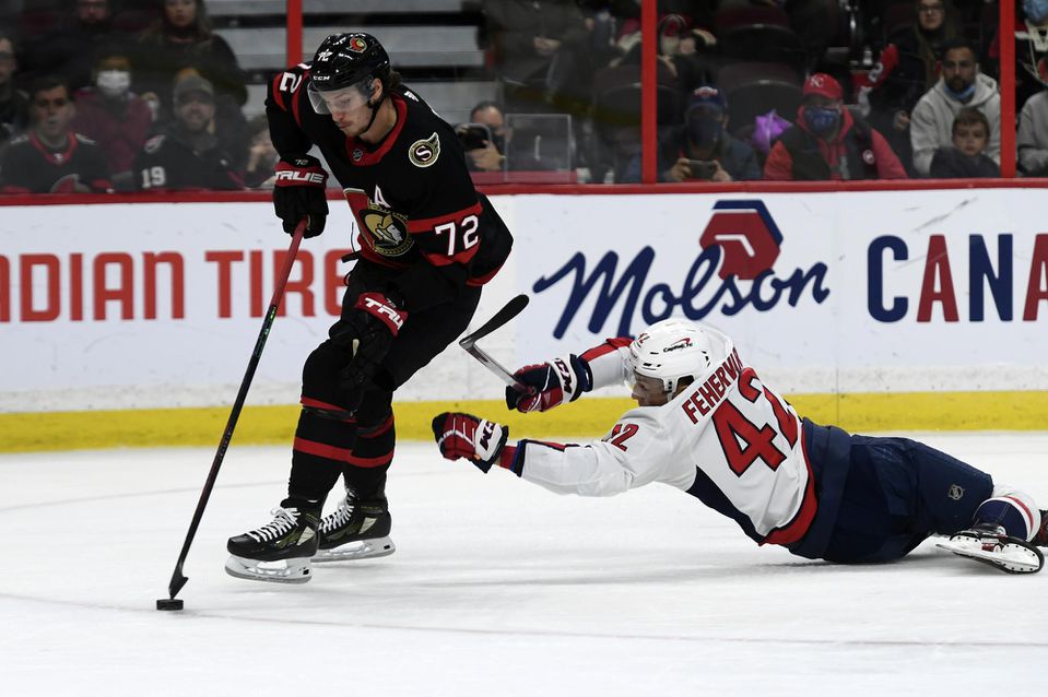 Martin Fehérváry v zápase Ottawa Senators - Washington Capitals
