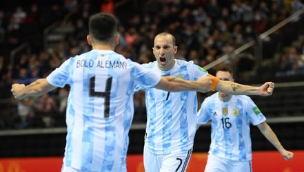 MS: Futsalisti Argentíny postúpili do finále, v juhoamerickom derby tesne zdolali Brazíliu