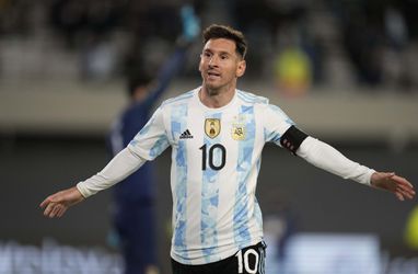 Lionel Messi tromi gólmi zariadil víťazstvo Argentíny a prekonal rekord Peleho