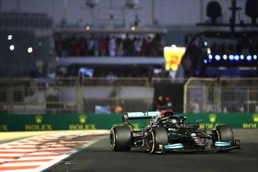 Veľká cena Abú Zabí: Mercedes podal oficiálny protest proti výsledkom. FIA rozhodla!