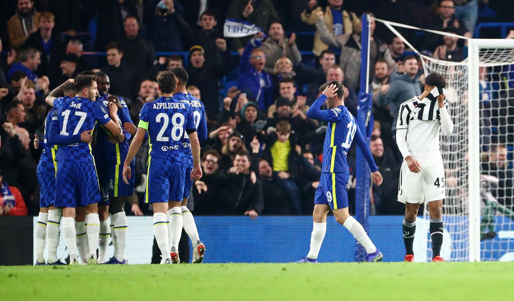 Chelsea FC - Juventus Turín.