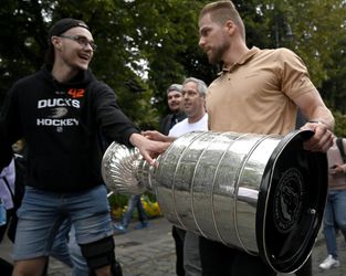 Erik Černák zobral Stanley Cup do helikoptéry. Z výšky videl zaujímavé časti Košíc