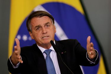 V Brazílii nepustili bez očkovania na futbal ani prezidenta, Bolsonaro sa hnevá