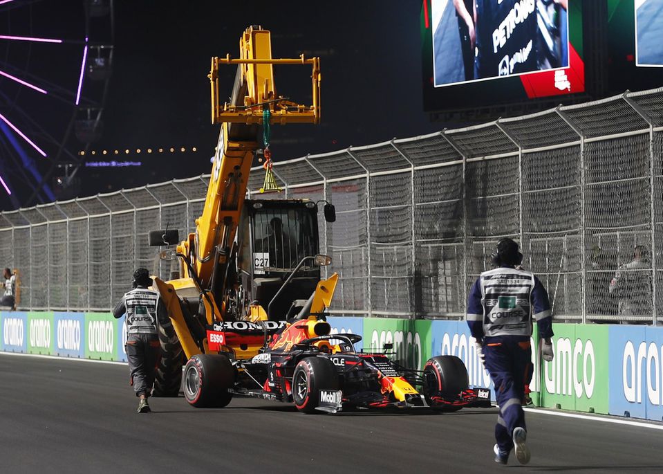 Nehoda Maxa Verstappena v kvalifikácii na Veľkú cenu Saudskej Arábie