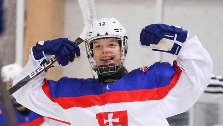 Vychádzajúcej slovenskej hokejovej hviezde Nele Lopušanovej svitá na lepšie časy!