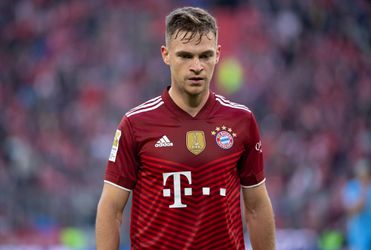 Bayern proti Augsburgu bez Comana, otázny je aj štart Kimmicha