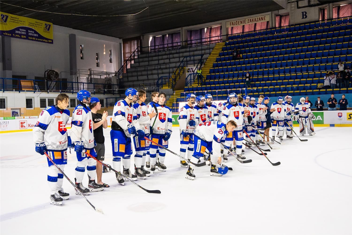 Ivan Feneš dosiahol počas leta veľký úspech s reprezentáciou do osemnásť rokov, s ktorou bol vo finále prestížneho Hlinka Gretzky Cupu.