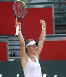 WTA Courmayeur: Samsonovová postúpila do semifinále, pokračuje aj Vekičová