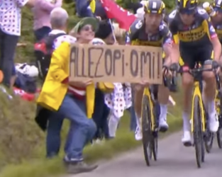 Nezodpovedná diváčka z Tour de France nepôjde do väzenia