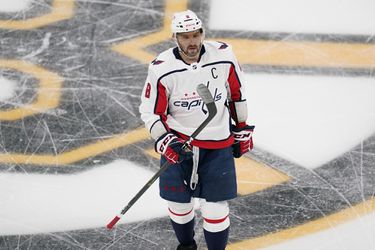 Hviezdami prvého týždňa NHL kapitáni tímov, nechýba Ovečkin s piatimi bodmi
