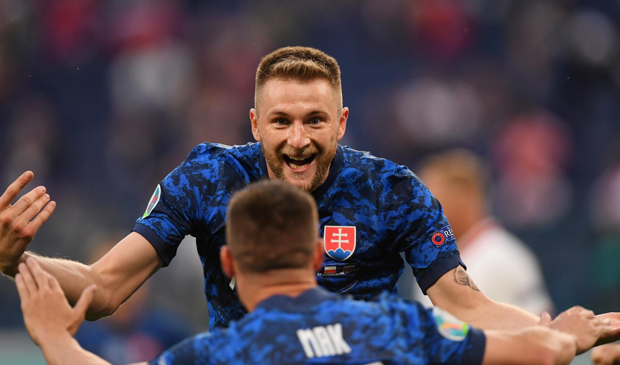 EURO 2020: Poľsko - Slovensko (Milan Škriniar sa teší z gólu na 2:1)