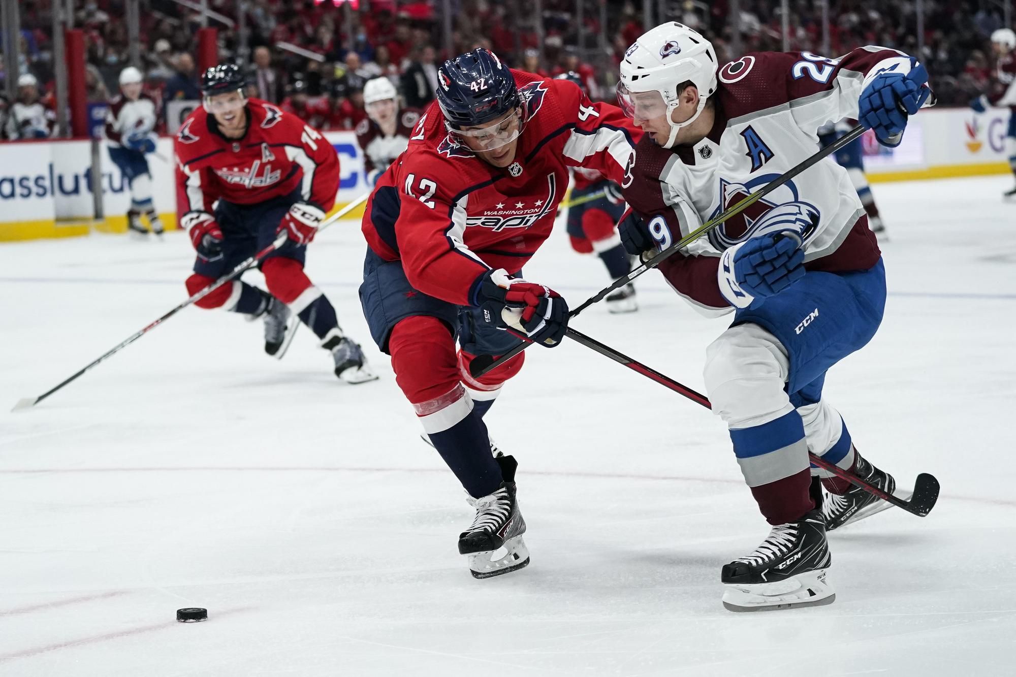 Martin Fehérváry a Nathan MacKinnon