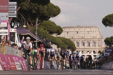 Giro d'Italia: Cyklisti si štartom budúceho ročníka pripomenú leteckú tragédiu futbalistov z Turína