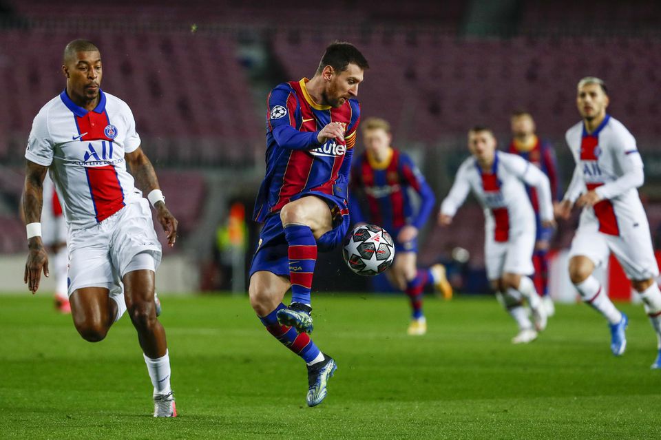 Lionel Messi v zápase proti Paríž Saint-Germain