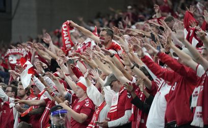 EURO 2020: V Dánsku sa začínajú testovacie manévre s fanúšikmi, traja na zápase s Belgickom boli pozitívni na delta variant