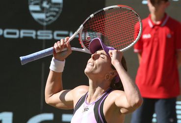 WTA Chicago: Alize Cornetová sa prebojovala do 2. kola, ďalej ide aj Mladenovicová