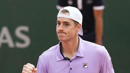 ATP Newport: Skúsený Isner postúpil do semifinále, vyzve americký talent