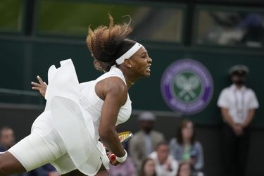 Wimbledon: Serena Williamsová nezíska vytúžený titul. Skrečovala už v 1. kole