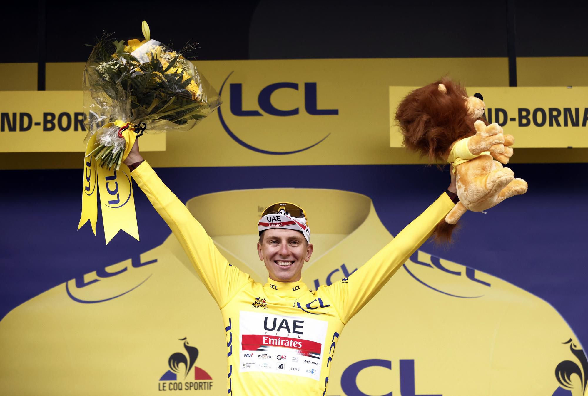 Tadej Pogačar do žltého dresu po 8. etape Tour de France 2021