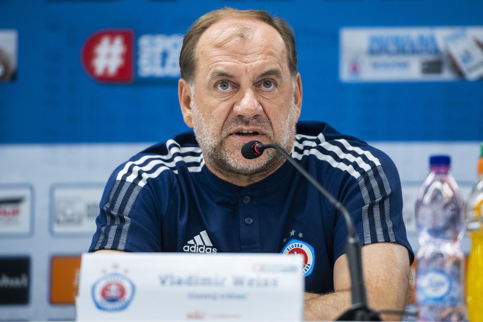 Tréner ŠK Slovan Vladimír Weiss