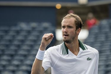 ATP Cincinnati: Medvedev aj Tsitsipas sa prebojovali do štvrťfinále