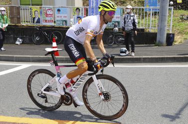 Alejandro Valverde podstúpil operáciu zlomenej kľúčnej kosti