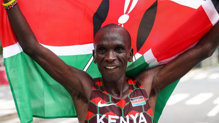 Tokio 2020: Keňan Eliud Kipchoge suverénne vyhral maratón a obhájil zlato