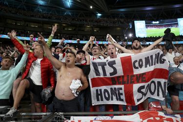 EURO 2020: Fanúšikovia Anglicka sa predviedli v tom najhoršom svetle. UEFA začala vyšetrovanie