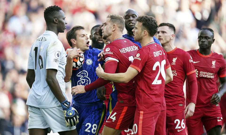 Nervozita v dueli Liverpool - Chelsea.