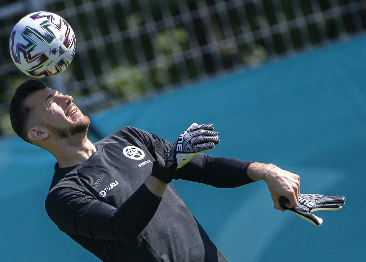 Brankár slovenskej futbalovej reprezentácie Martin Dúbravka.