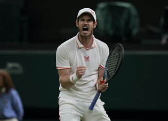 Wimbledon: Nie zlé na chlapa s kovovým bokom. Je to ikona športu, nezlomnému Murraymu vzdal hold aj súper