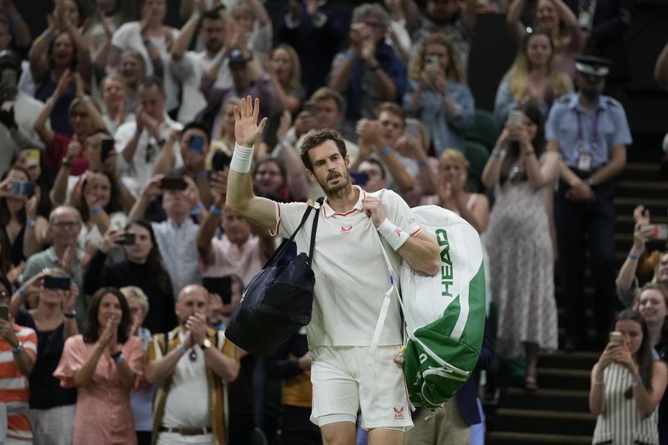 Andy Murray sa s Wimbledonom rozlúčil v 3. kole