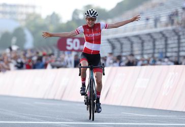 Tokio 2020: Anna Kiesenhoferová senzačne získala zlato v cestnej cyklistike
