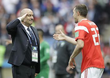 Tréner Čerčesov končí na lavičke Ruska po neúspechu na EURO 2020