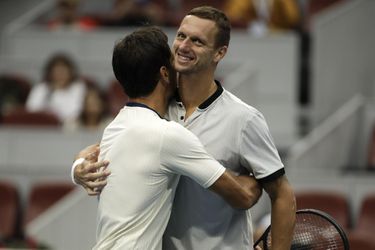 Wimbledon: Polášek s Dodigom na úvod vyradili Gombosa s Martinezom