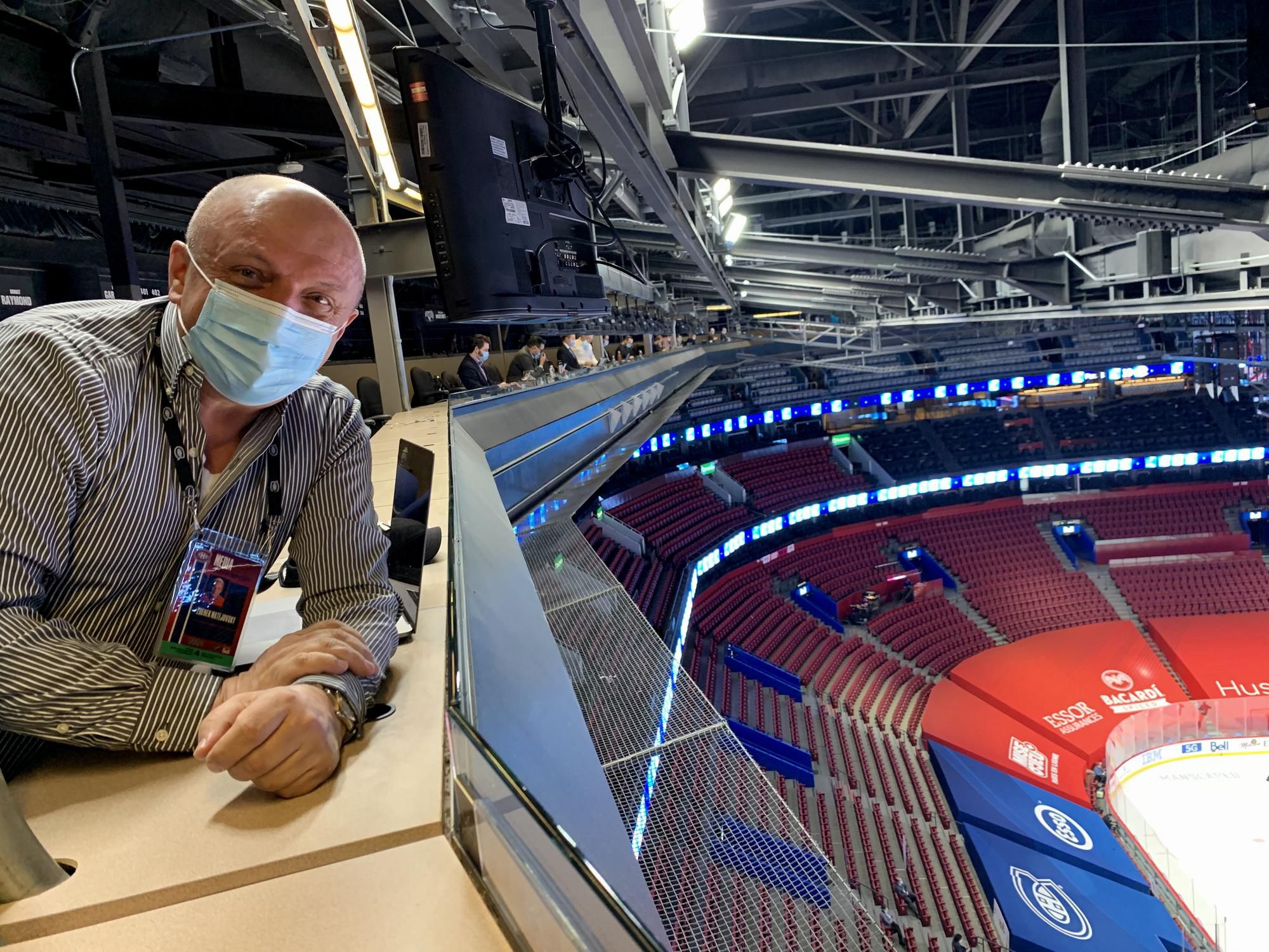 Zdeněk Matejovský v lóži pre novinárov v Bell Centre.