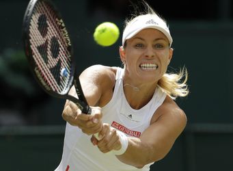 WTA Cincinnati: Kerberová aj Osaková sa prebojovali do tretieho kola