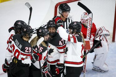 MS žien: Hokejistky Kanady aj USA pokračujú v suverénnej jazde