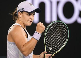 WTA Cincinnati: Bartyová zdolala Krejčíkovú a postúpila do semifinále