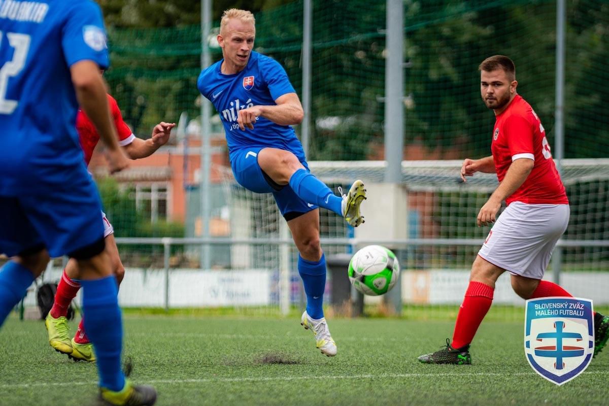 Slovenskí reprezentanti v malom futbale.