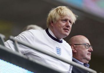 EURO 2020: Tvrdú kritiku za rasistické správanie fanúšikov schytal aj britský premiér Johnson