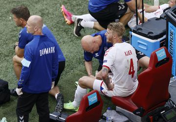 EURO 2020: Tréner Dánska verí v štart Simona Kjaera vo štvrťfinále proti Česku