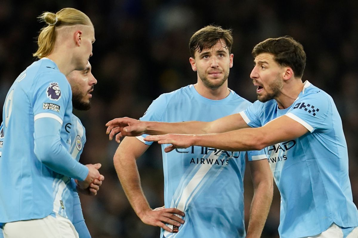 Manchester City zvýšil stratu na lídra. Liverpool sklamal fanúšikov v súboji s nováčikom