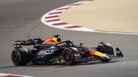 Veľká cena Bahrajnu: Nadvláda pokračuje aj v novej sezóne. Úvodnú kvalifikáciu ovládol Verstappen