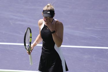 WTA Charleston: Wozniacka zdemolovala domácu súperku, ďalej ide aj Linetteová