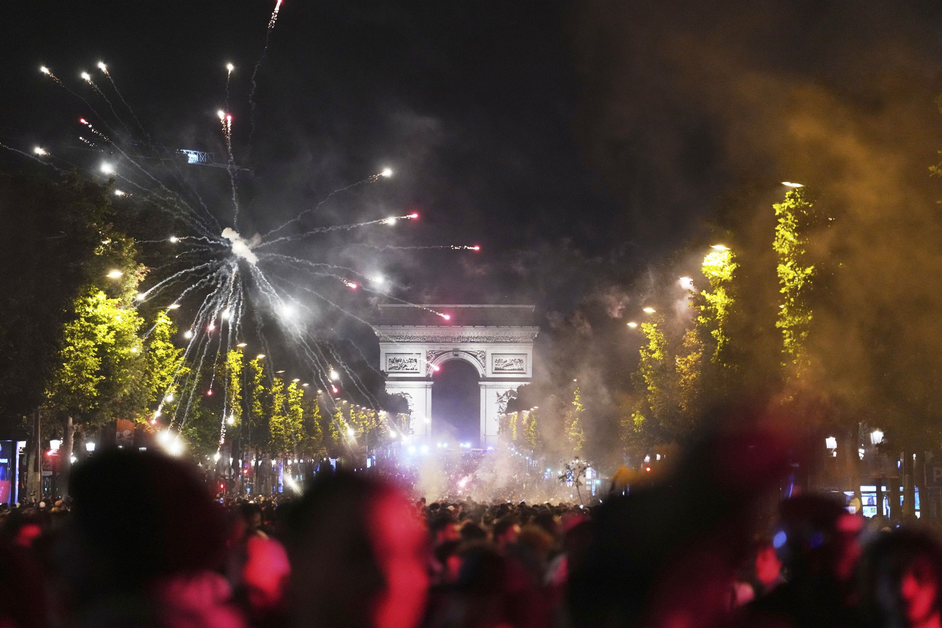 Champs-Élysées. Zdroj: SITA/AP