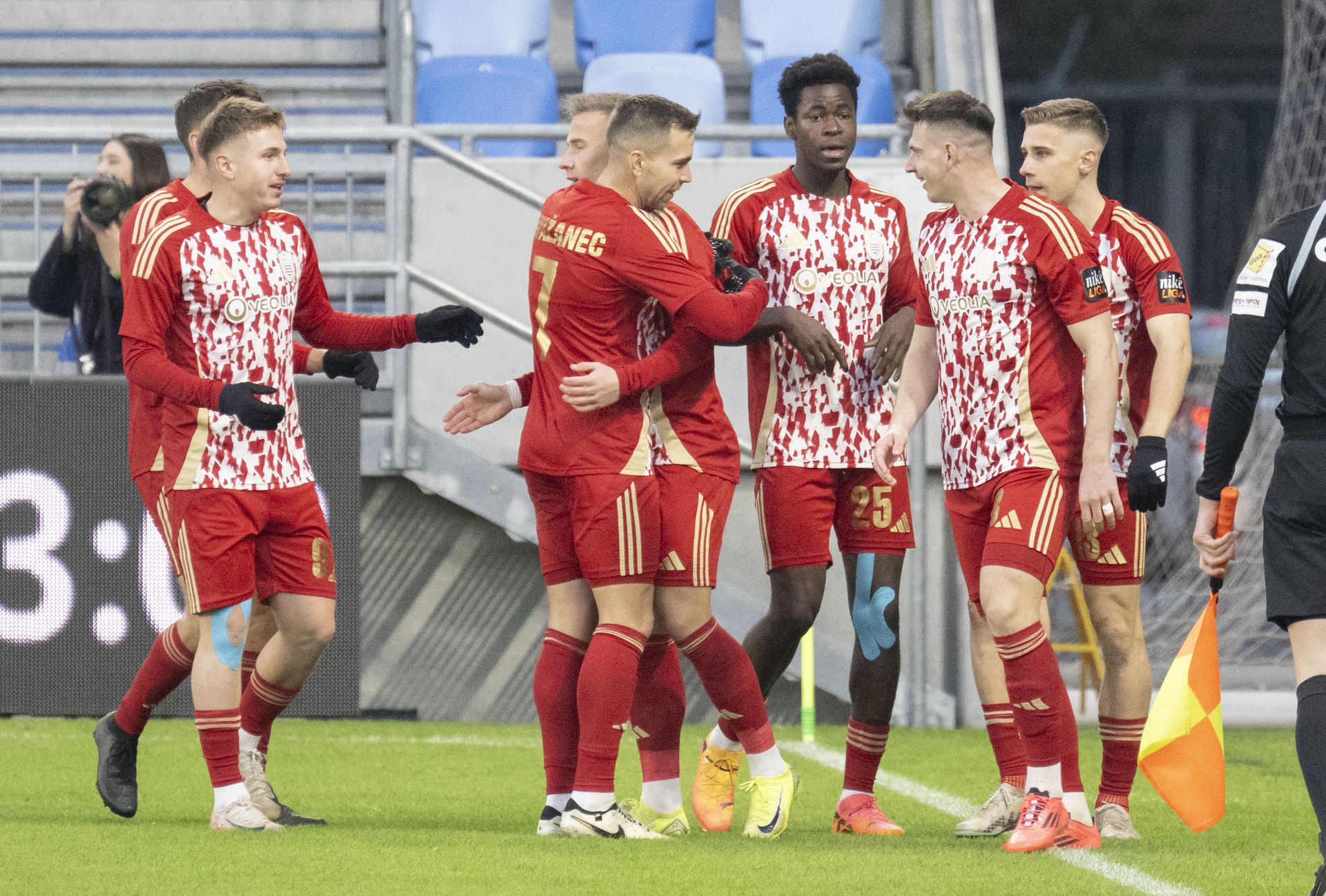 ŠK Slovan Bratislava - MFK Dukla Banská Bystrica. Zdroj: TASR